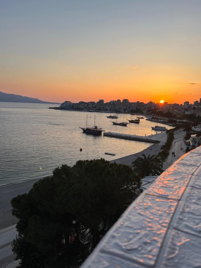 Castle Of Monte Cristo With Pool-Ilio Sarandë Exteriér fotografie